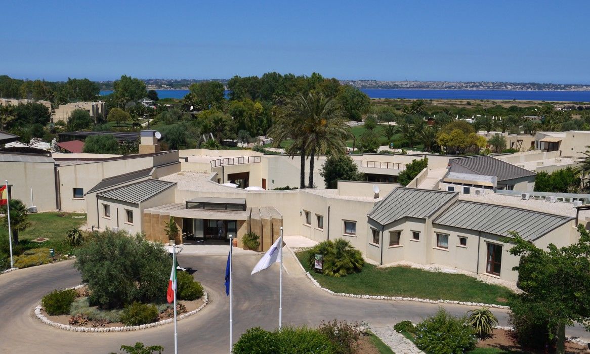 Voi Arenella Resort