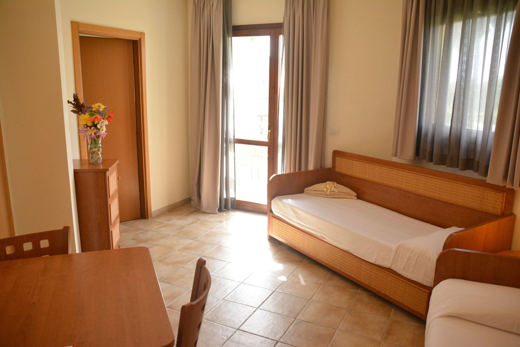 Voi Arenella Resort 4*